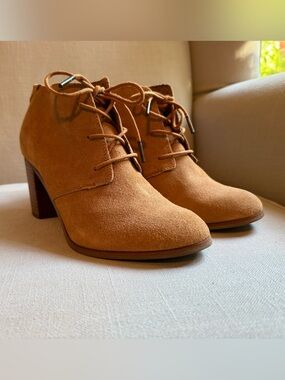 Toms Lunata Suede Lace-Up Ankle Boot in Cognac Brown Sz 9